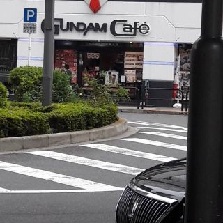 LINE_P20191024_152247_Gundam_Cafe